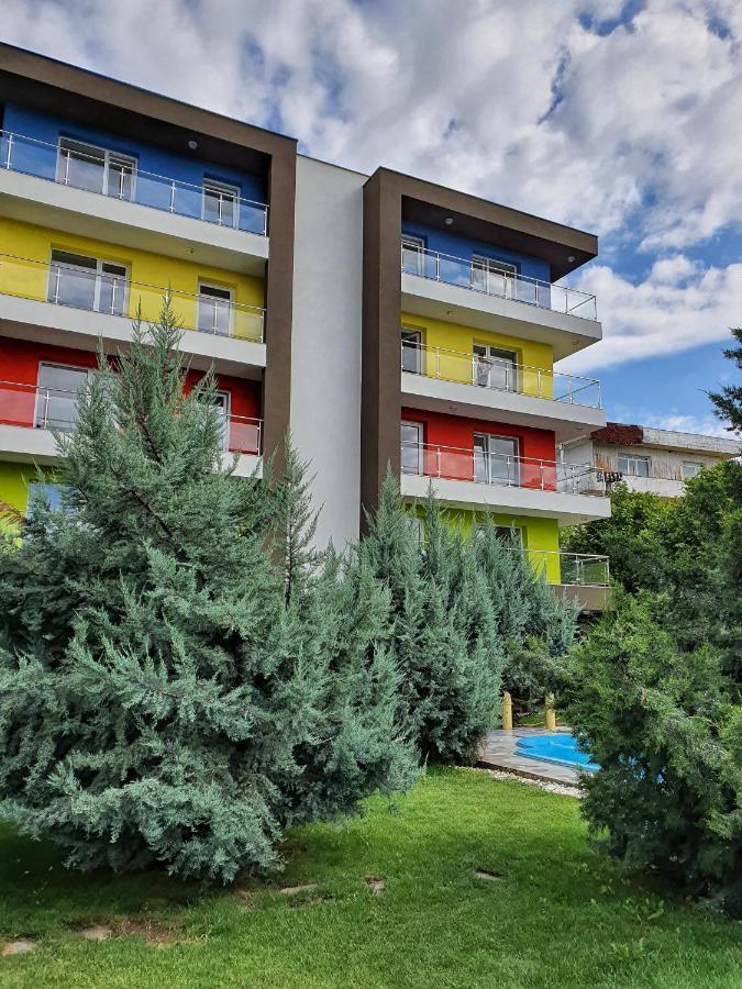 Portobella Airport Aparthotel - Self Check In Otopeni Exterior foto